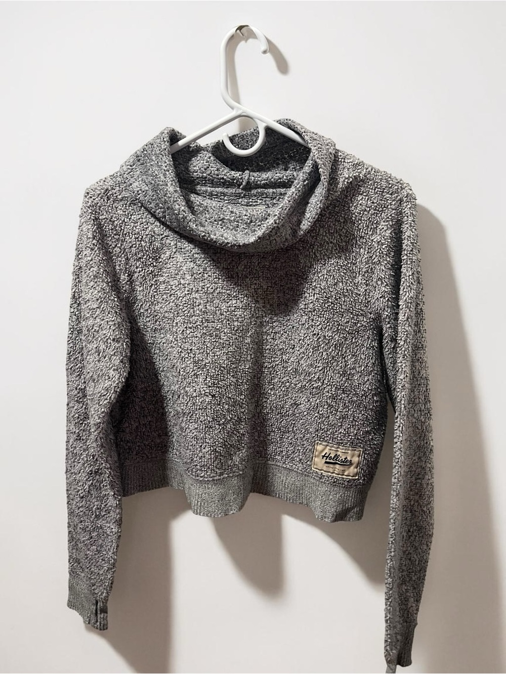 Hollister Heather Gray Cropped Cowl Neck Sweater Size Small